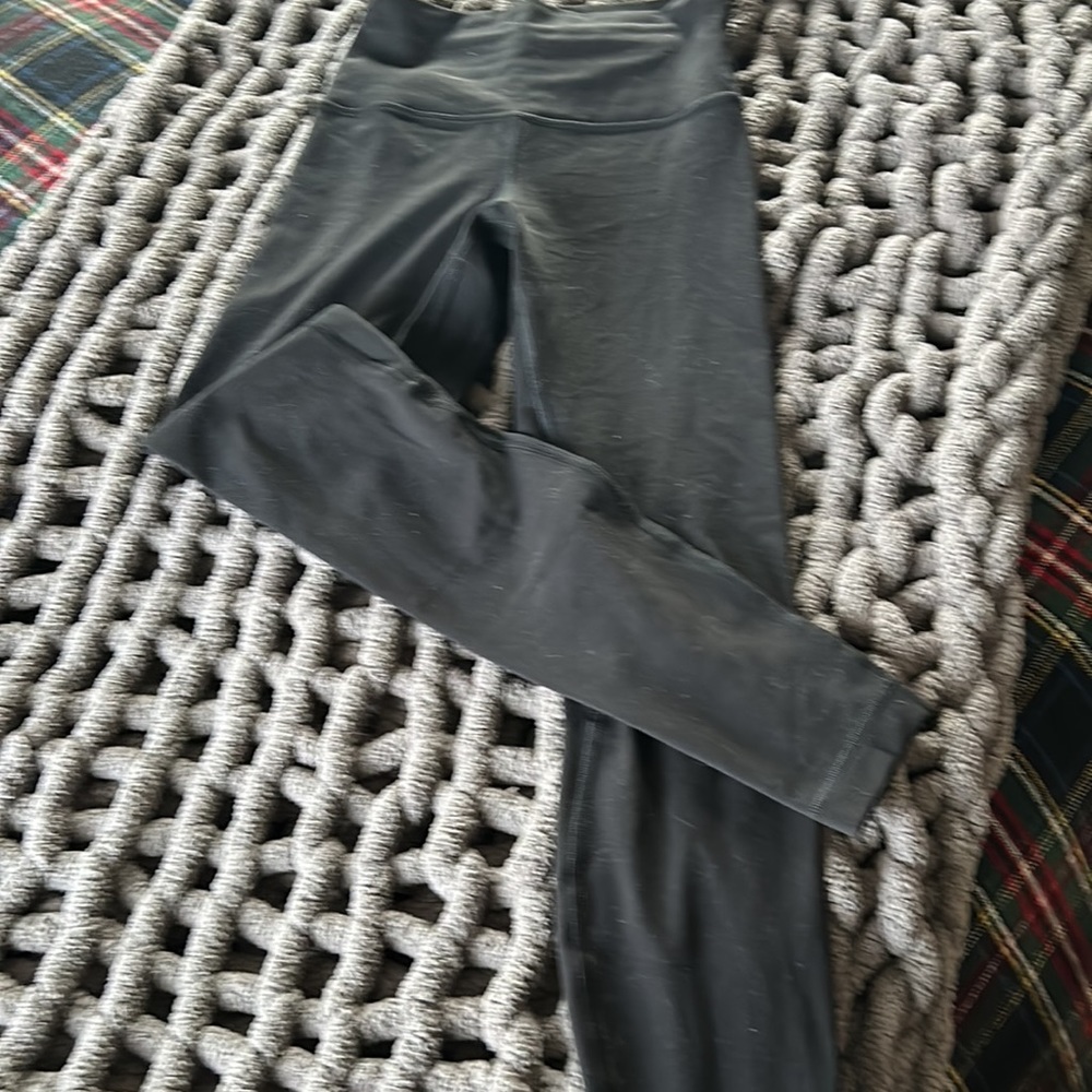 Lululemon Align high rise 28” size 4 black